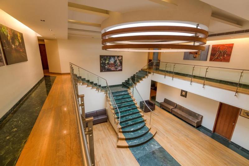 Hotel Mint Koregaon Park Пуна Экстерьер фото